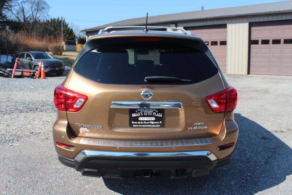 2017 Nissan Pathfinder Image 6
