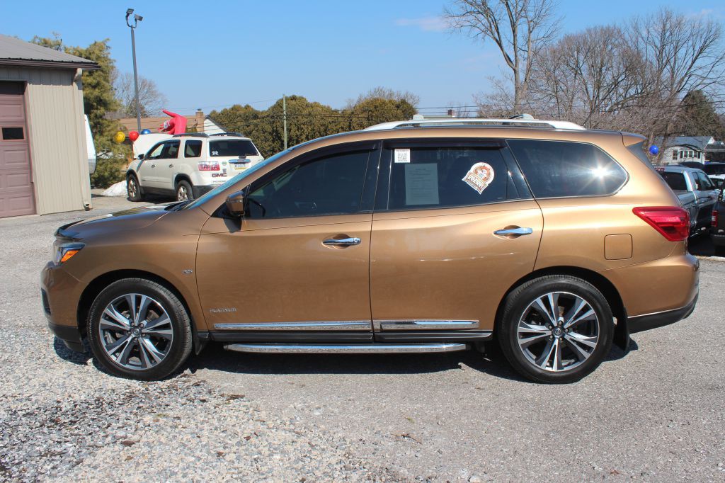 2017 Nissan Pathfinder Image 8
