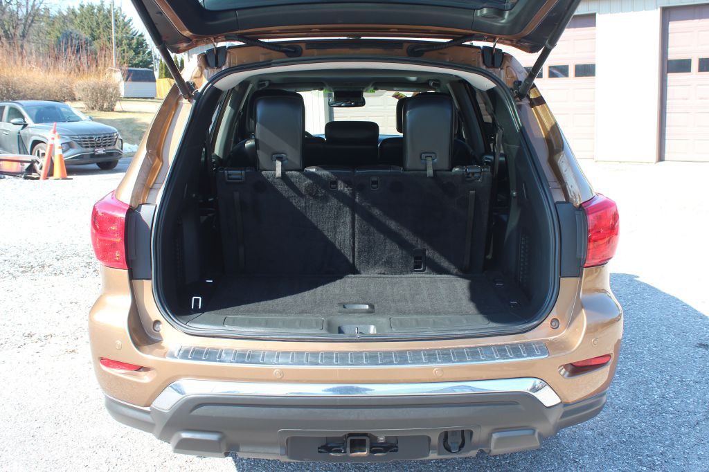 2017 Nissan Pathfinder Image 14