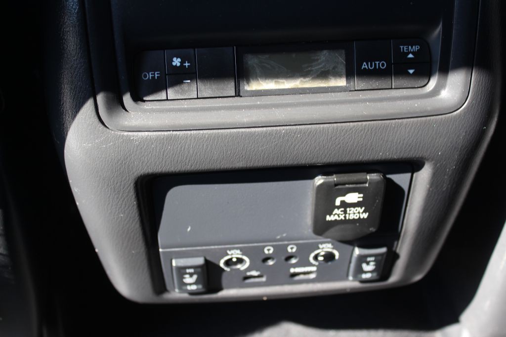 2017 Nissan Pathfinder Image 19