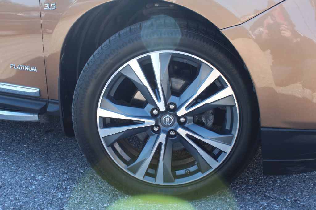 2017 Nissan Pathfinder Image 31