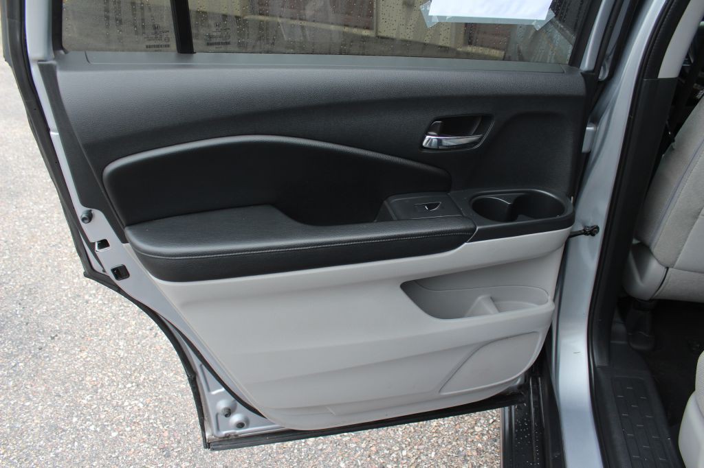 2016 Honda Pilot Image 13