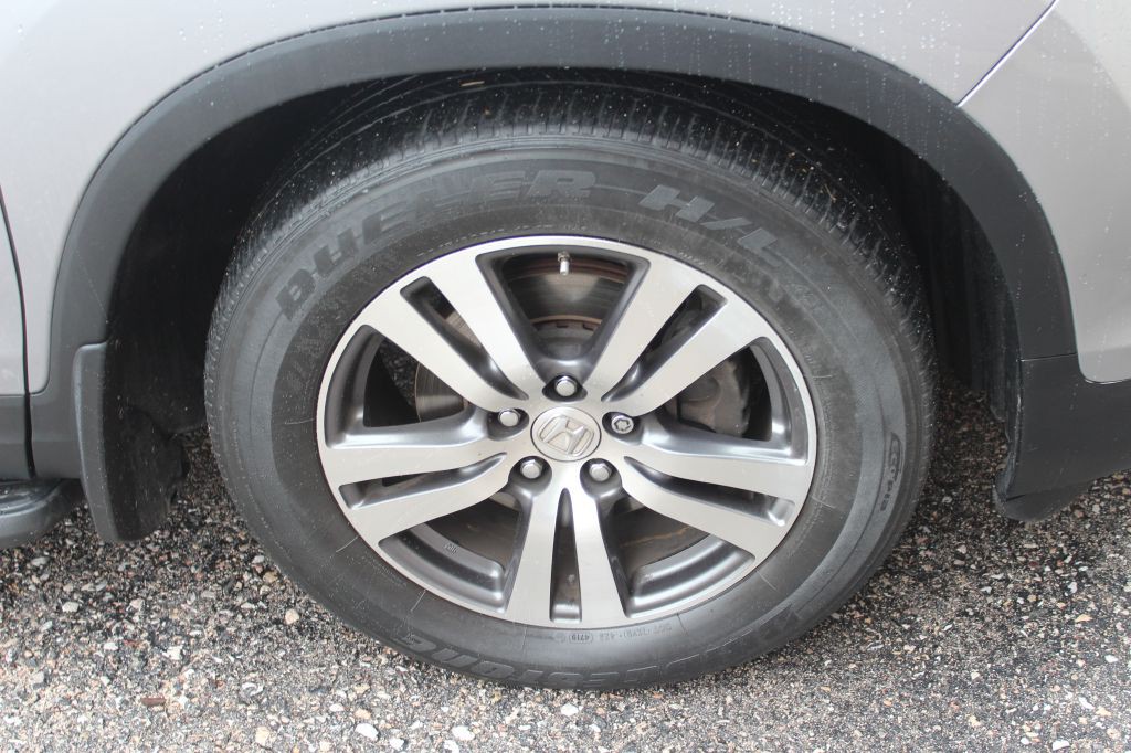 2016 Honda Pilot Image 25