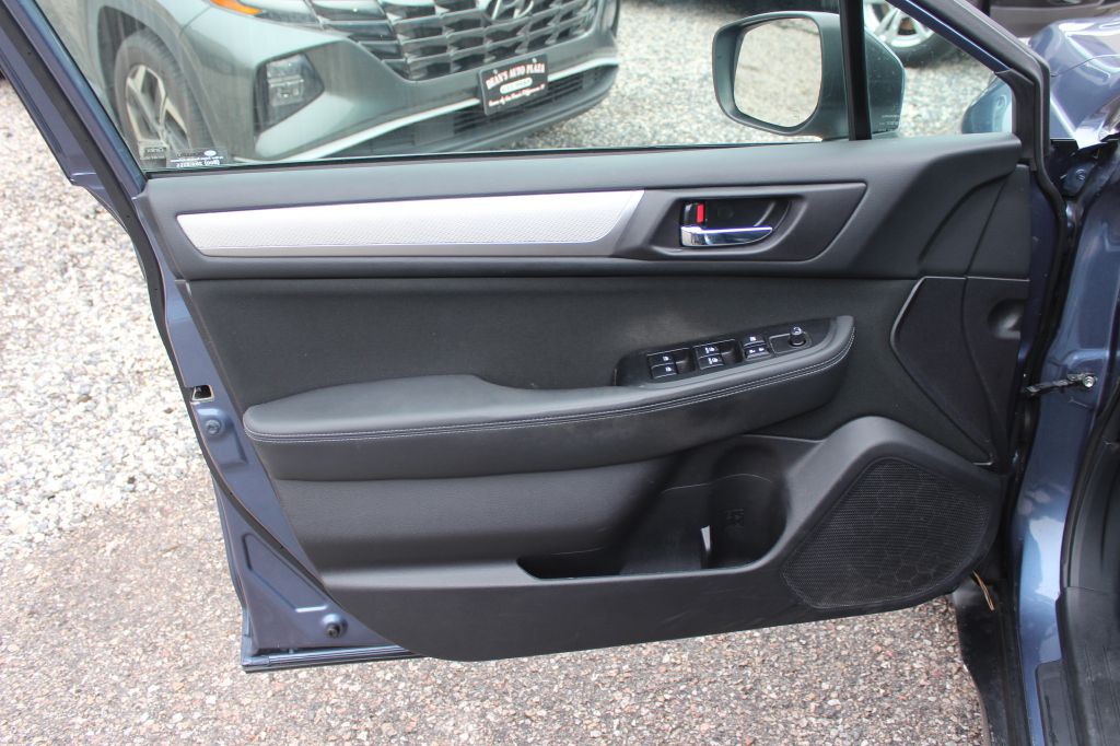 2018 Subaru Outback Image 10