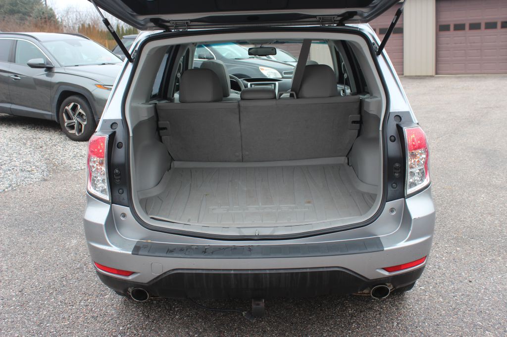 2011 Subaru Forester Image 14