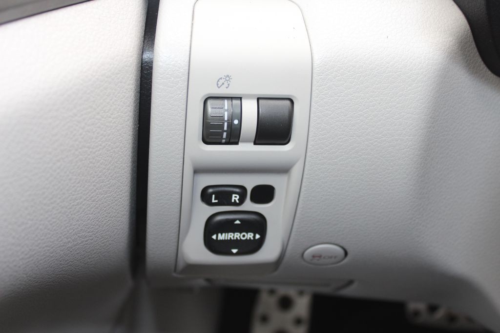 2011 Subaru Forester Image 21