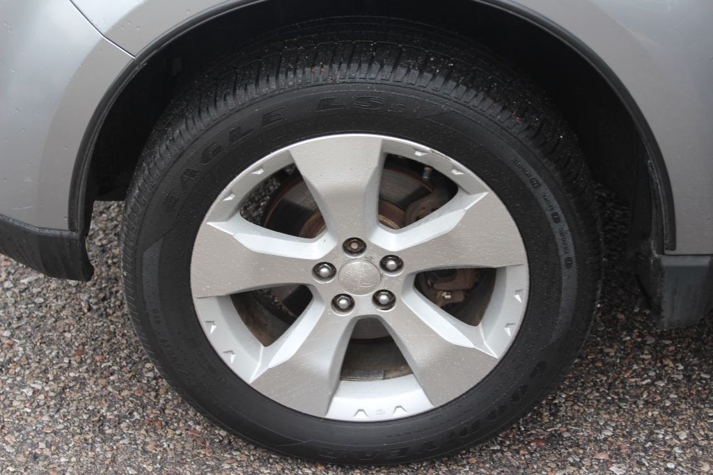 2011 Subaru Forester Image 27