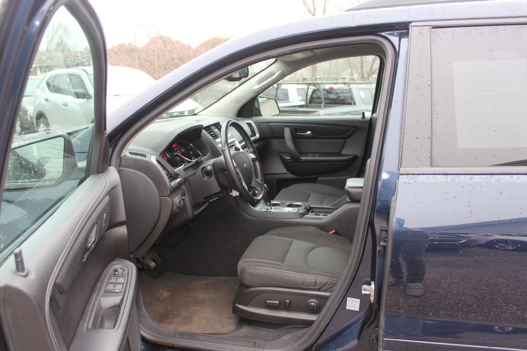 2016 GMC Acadia Image 9