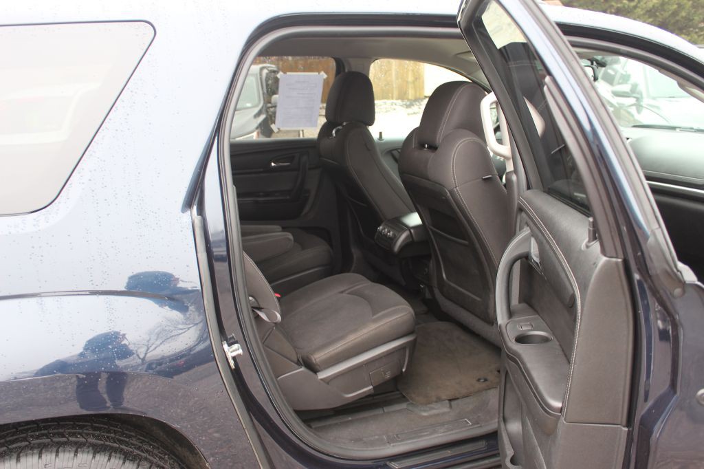 2016 GMC Acadia Image 16