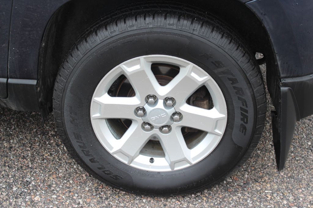 2016 GMC Acadia Image 28