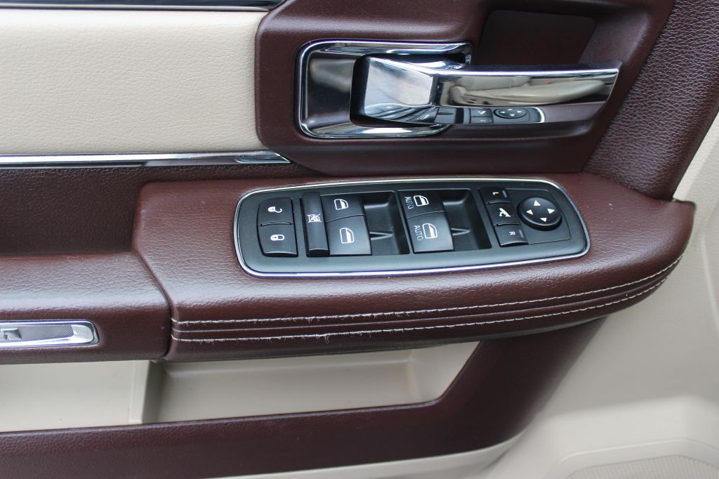 2014 RAM 1500 Image 11