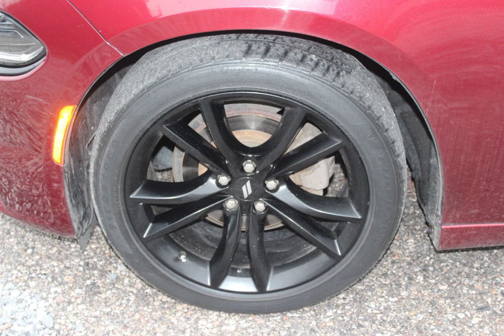 2017 Dodge Charger Image 25