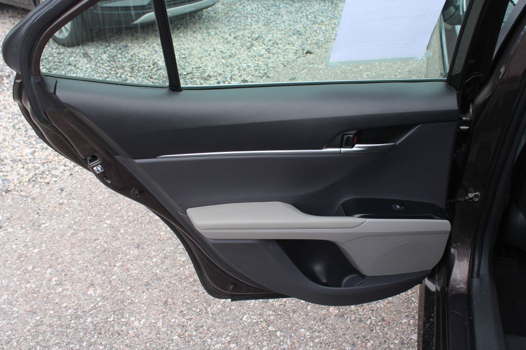 2019 Toyota Camry Image 13