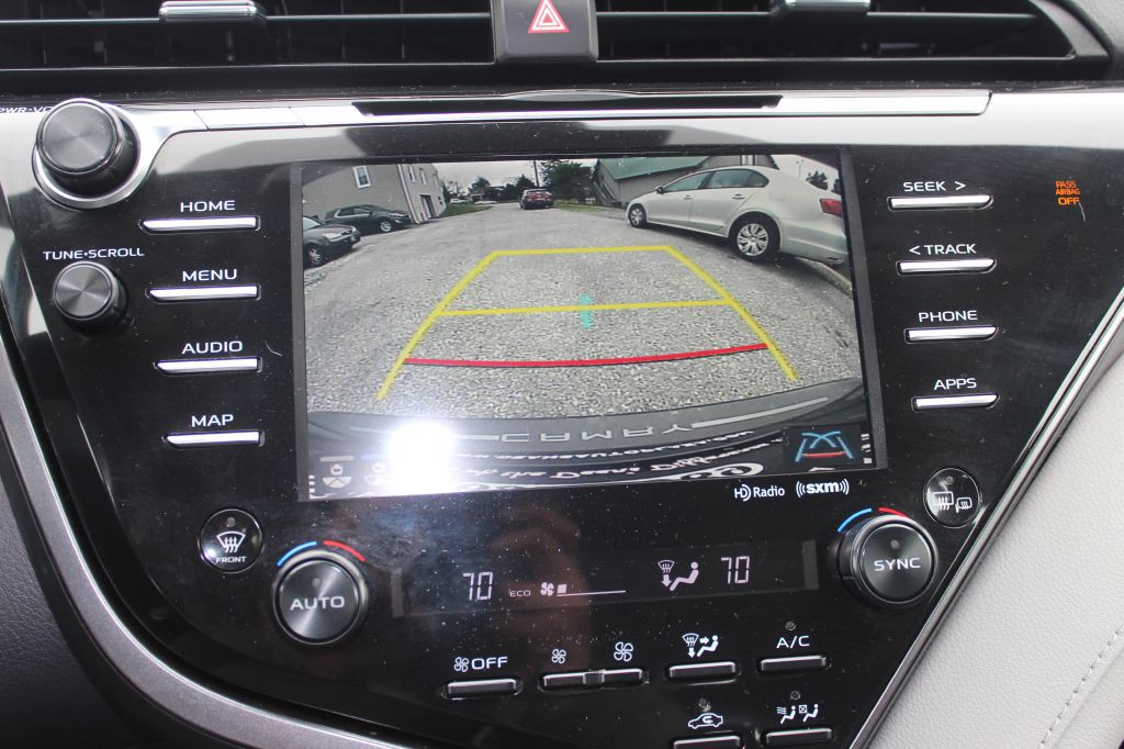 2019 Toyota Camry Image 23