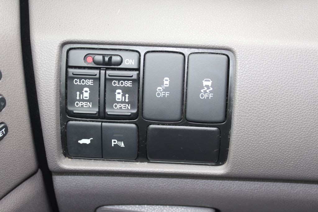 2013 Honda Odyssey Image 20