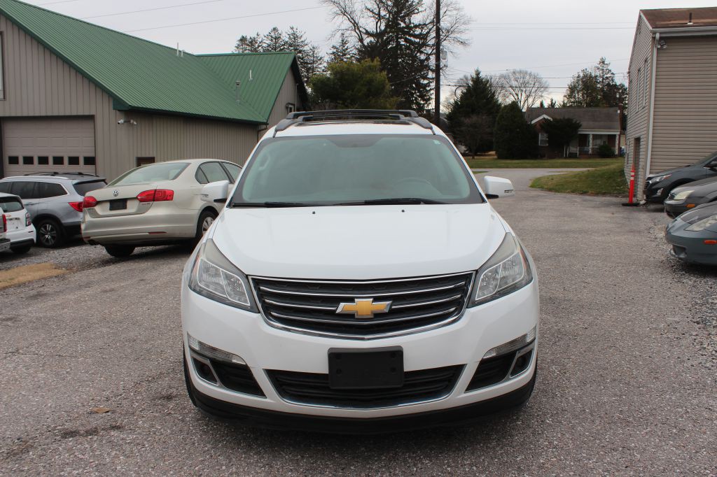 2017 Chevrolet Traverse Image 2