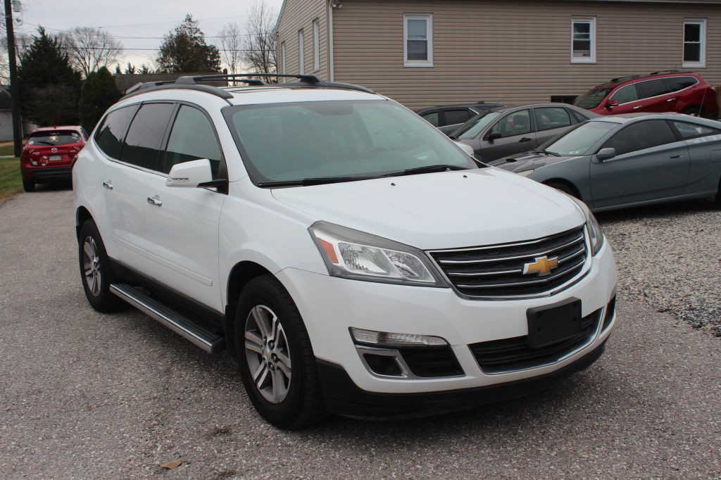 2017 Chevrolet Traverse Image 3