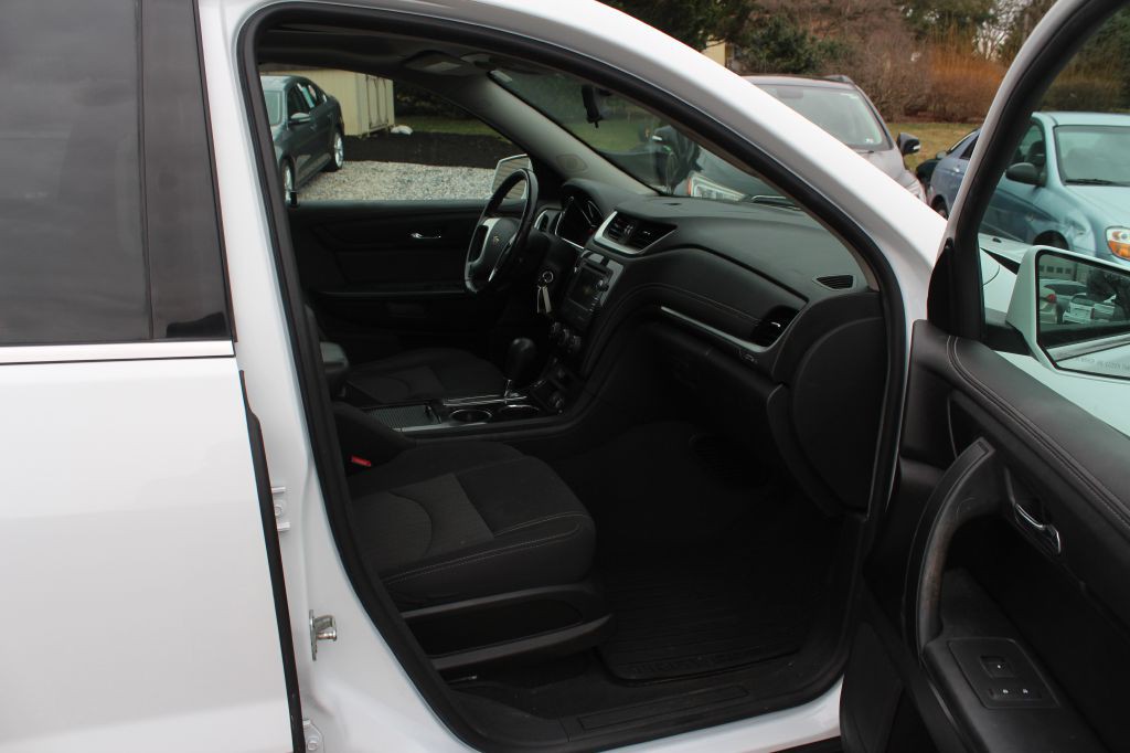 2017 Chevrolet Traverse Image 18