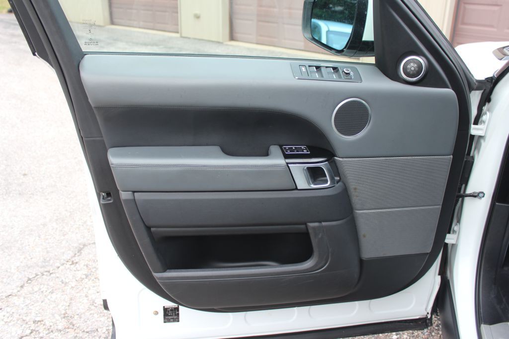 2014 Land Rover Range Rover Image 10