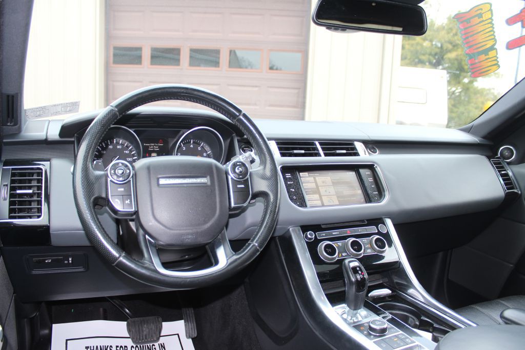 2014 Land Rover Range Rover Image 21