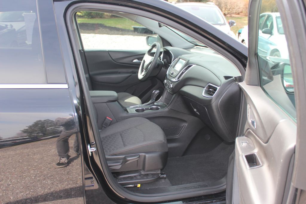 2018 Chevrolet Equinox Image 17