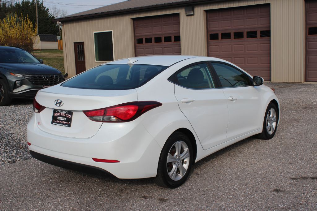 2016 Hyundai Elantra Image 5