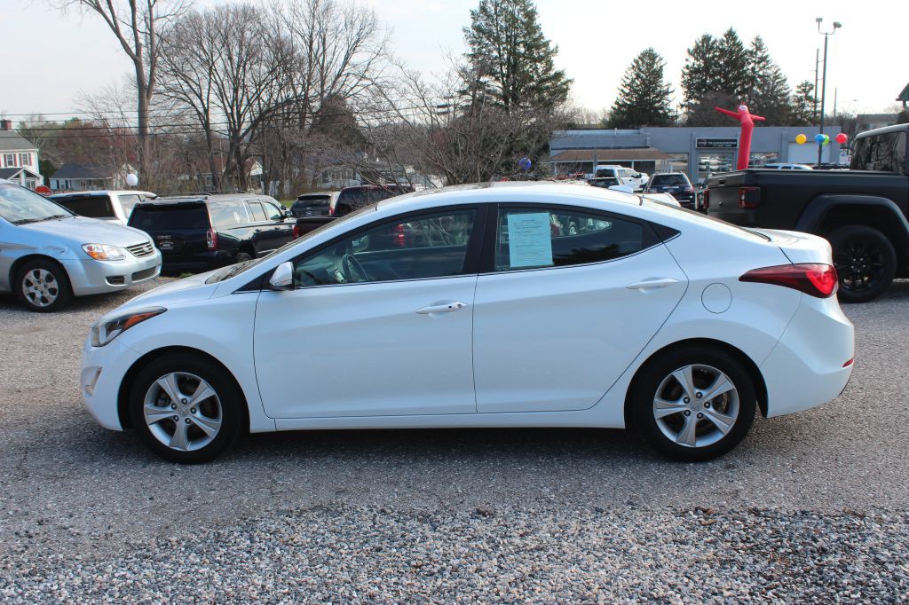 2016 Hyundai Elantra Image 8