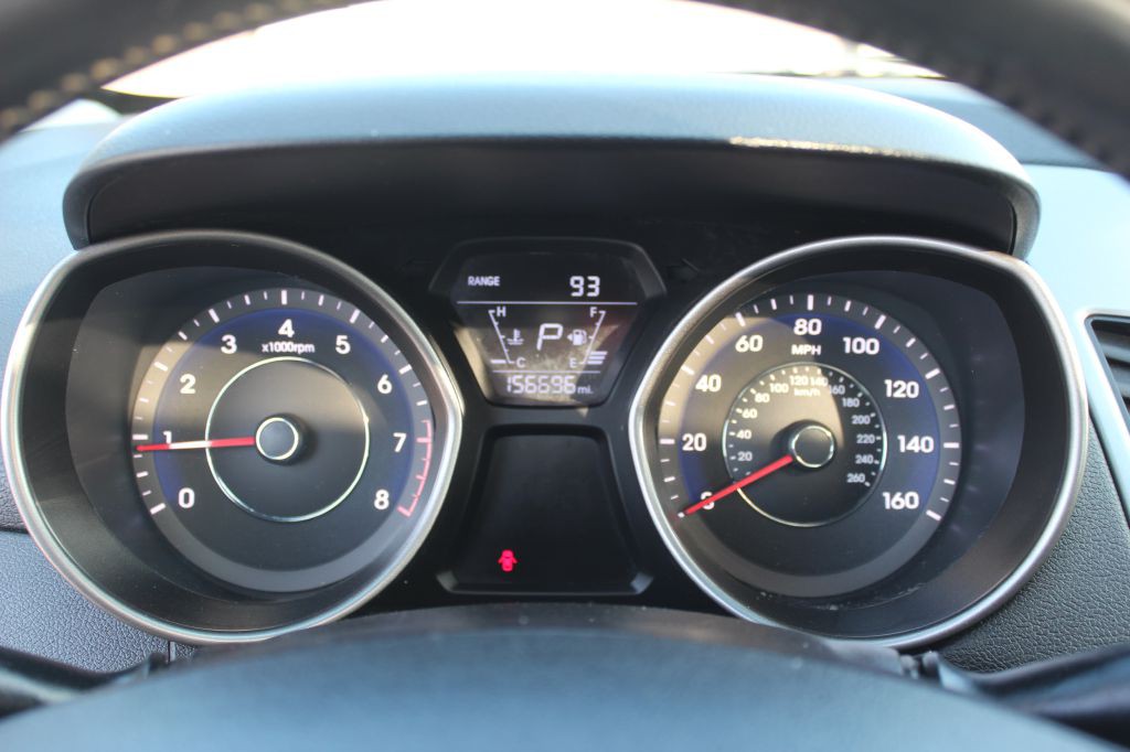 2016 Hyundai Elantra Image 21