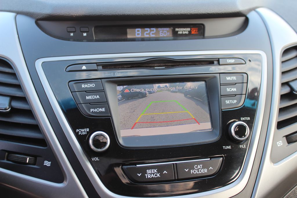 2016 Hyundai Elantra Image 22