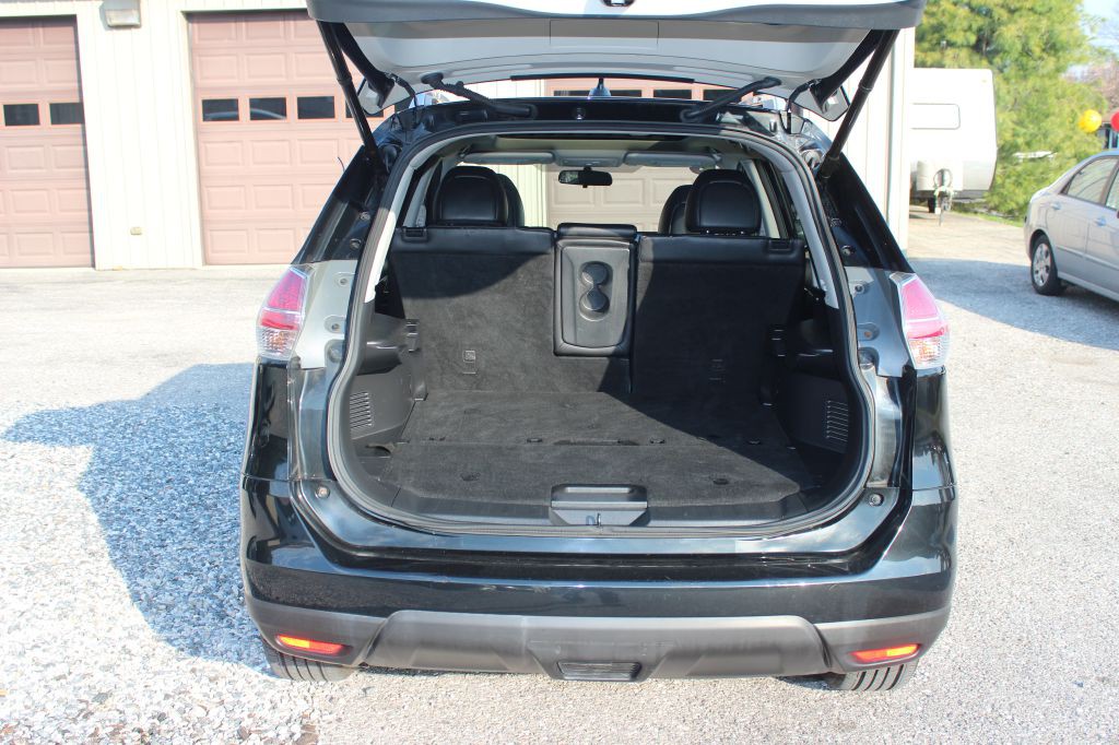 2016 Nissan Rogue Image 14