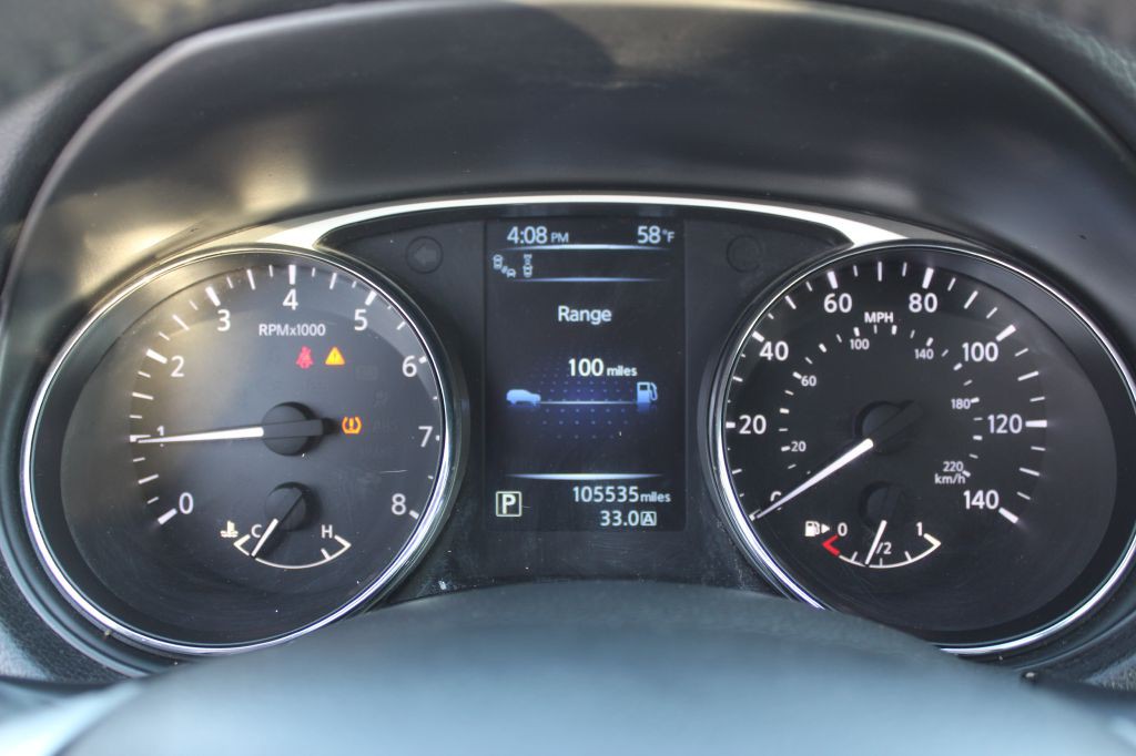 2016 Nissan Rogue Image 21