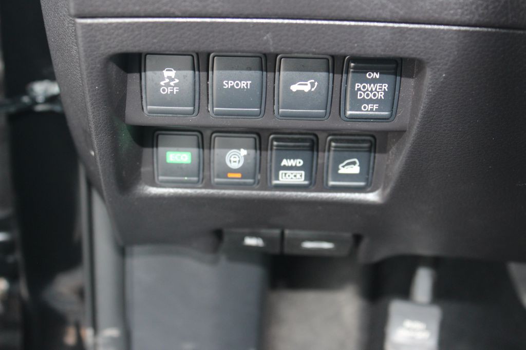 2016 Nissan Rogue Image 27