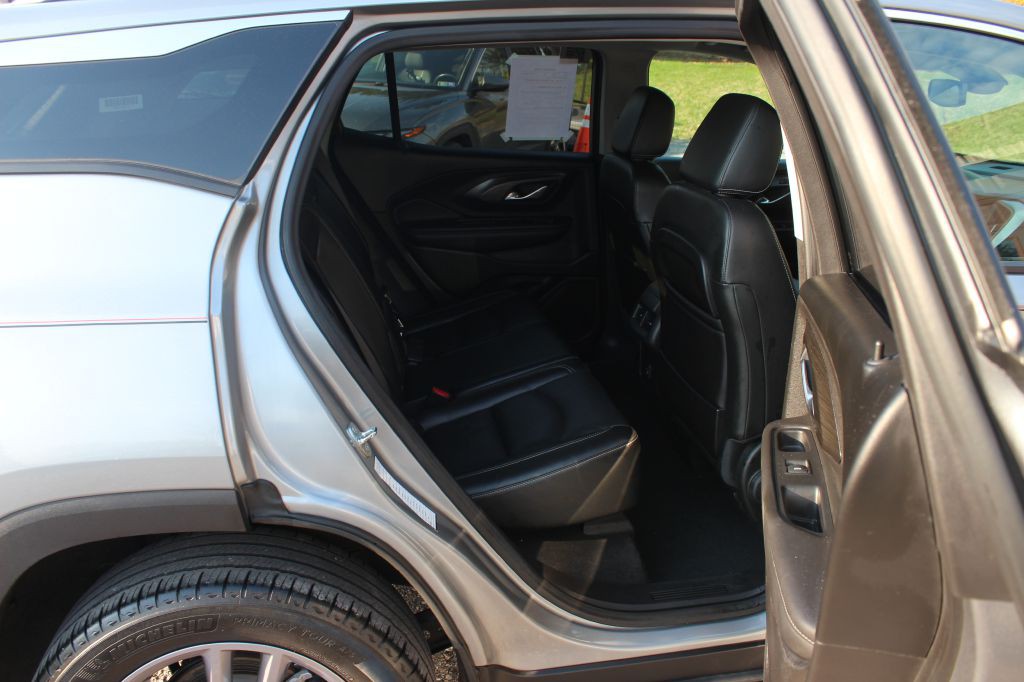 2024 GMC Terrain Image 15