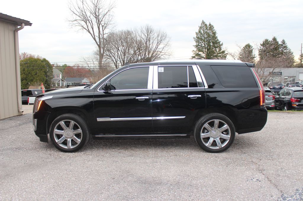 2015 Cadillac Escalade Image 8