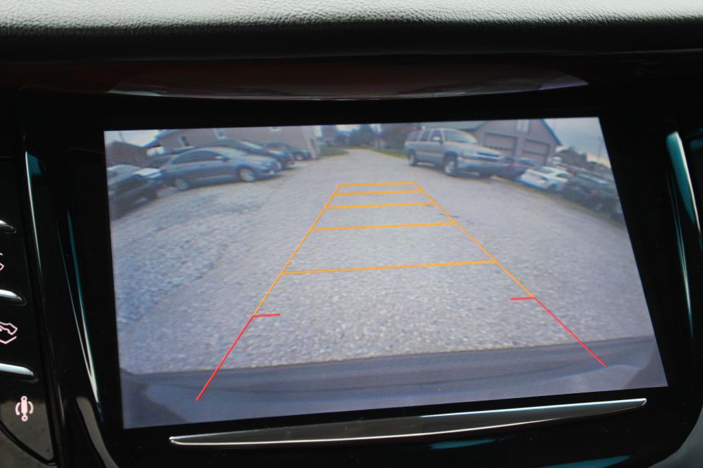 2015 Cadillac Escalade Image 24