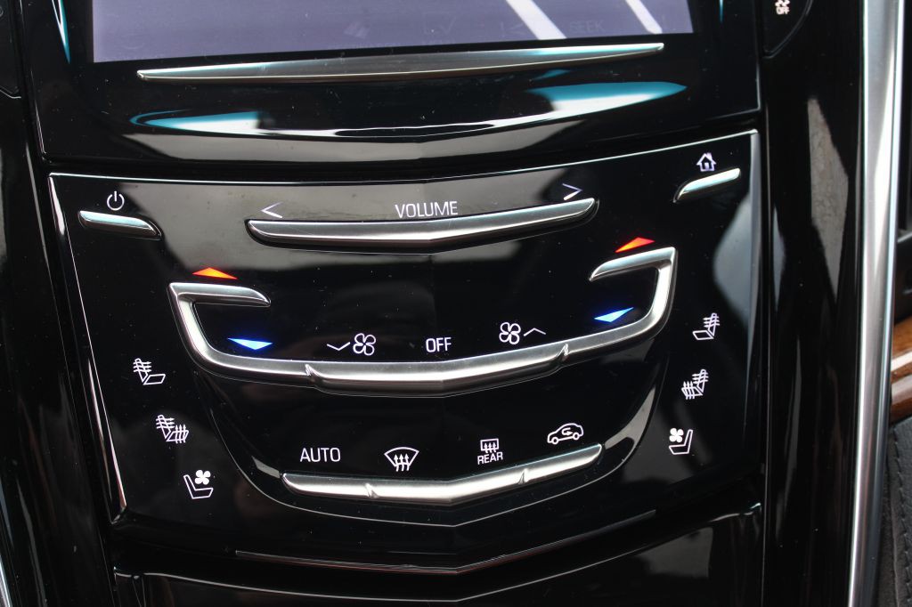 2015 Cadillac Escalade Image 25