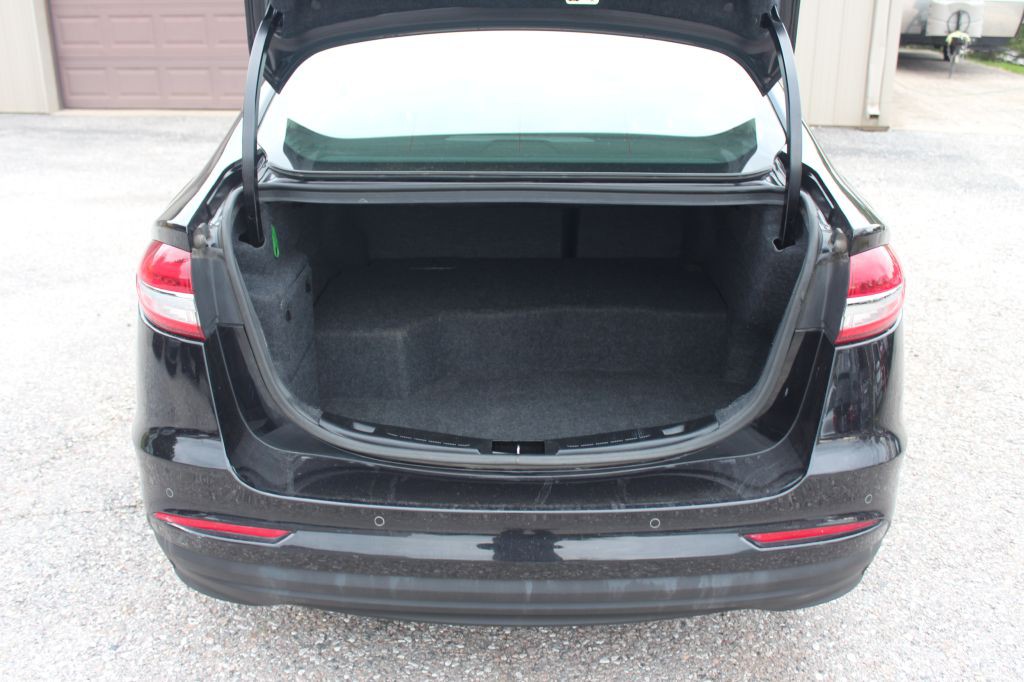 2019 Ford Fusion Image 14