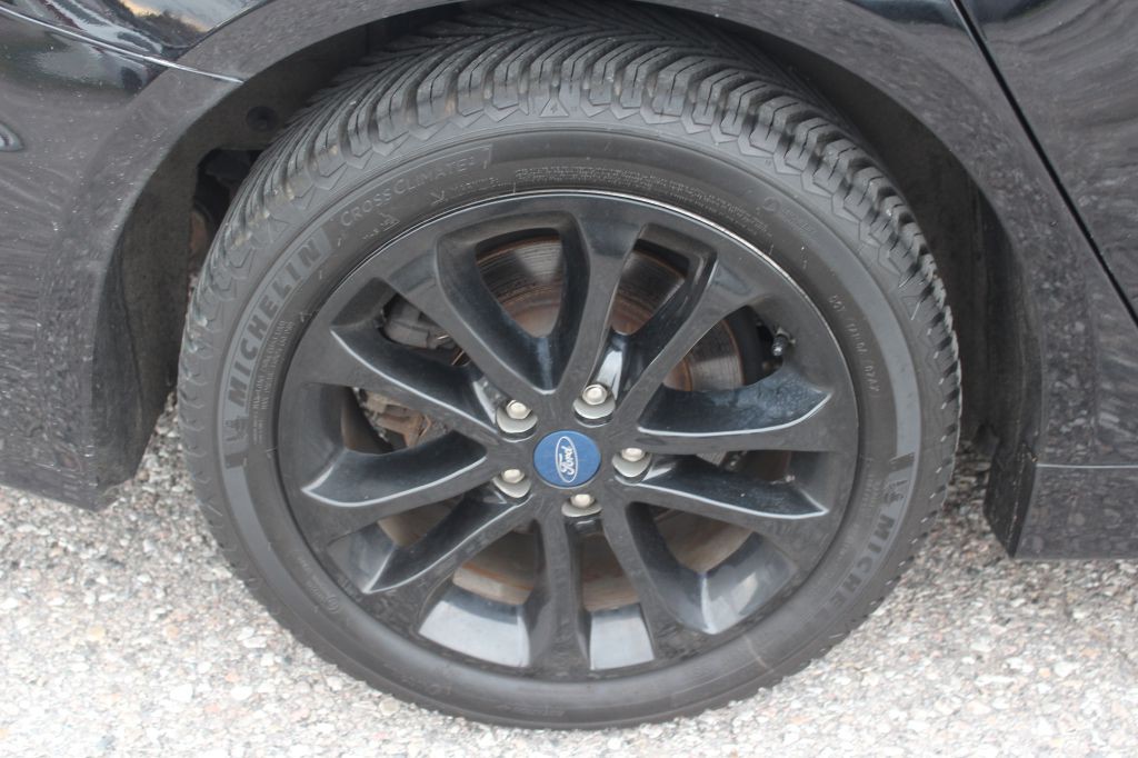 2019 Ford Fusion Image 27