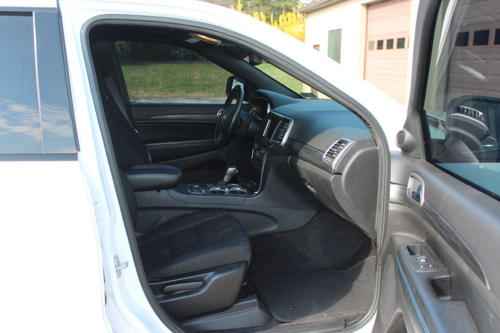 2019 Jeep Grand Cherokee Image 17