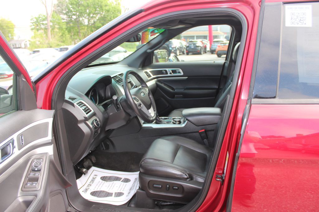 2015 Ford Explorer Image 9
