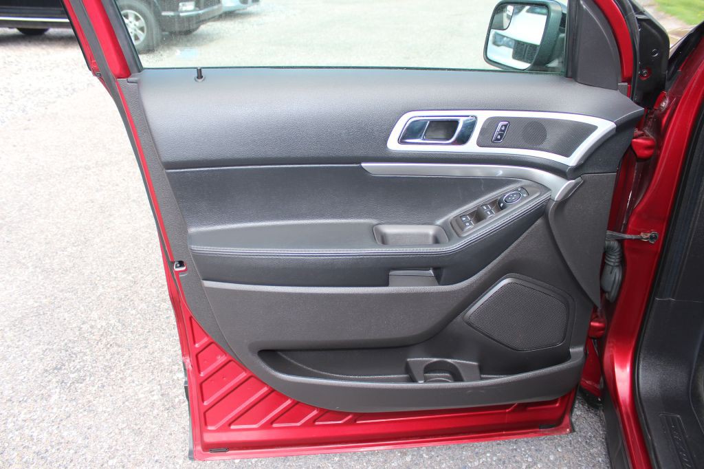 2015 Ford Explorer Image 10