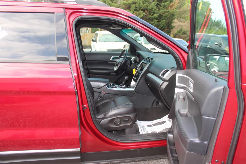 2015 Ford Explorer Image 17