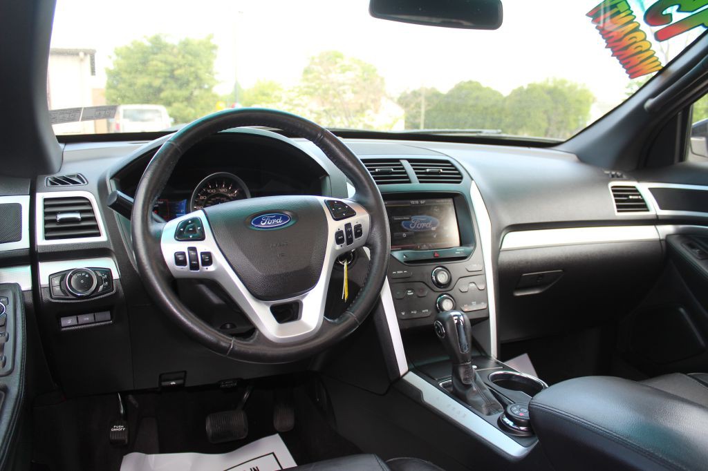 2015 Ford Explorer Image 19