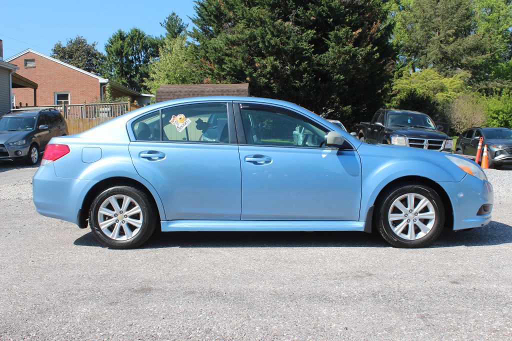 2010 Subaru Legacy Image 4