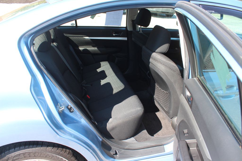 2010 Subaru Legacy Image 14