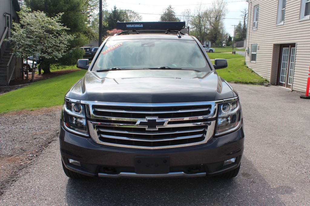2016 Chevrolet Suburban Image 2