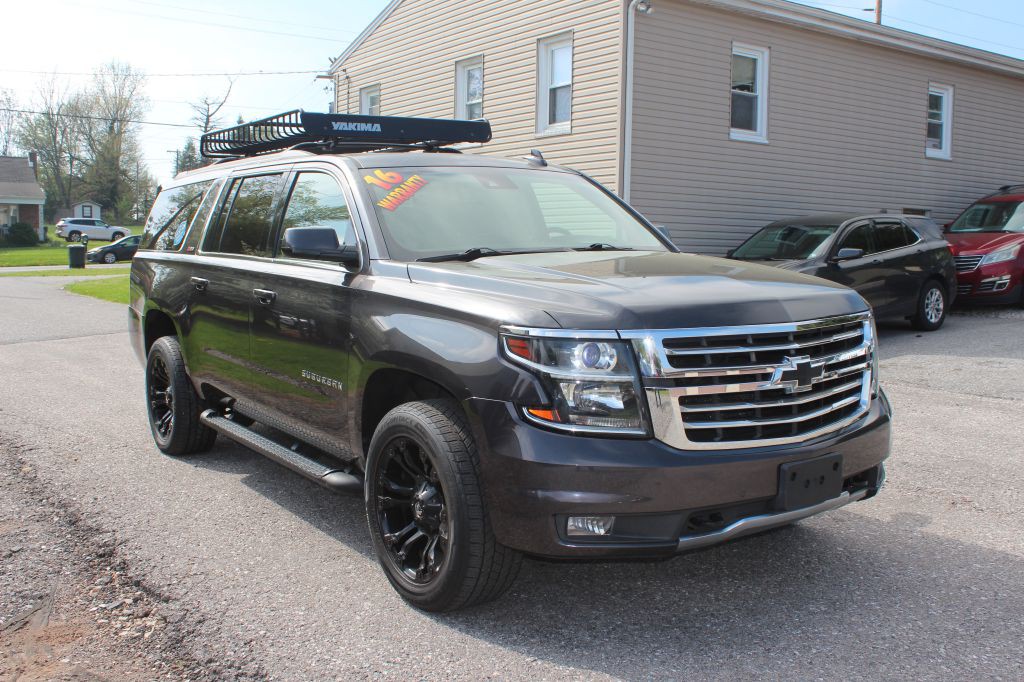 2016 Chevrolet Suburban Image 3