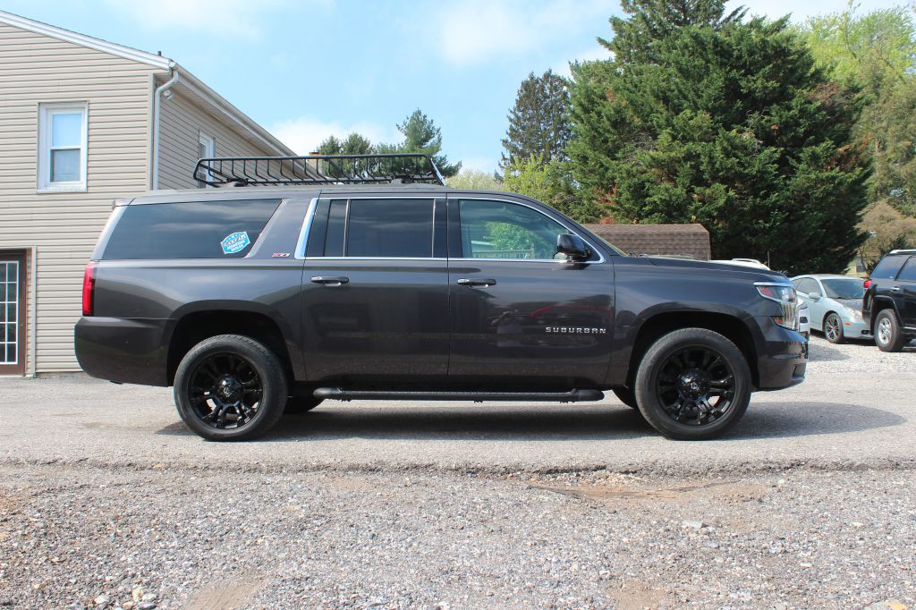 2016 Chevrolet Suburban Image 4