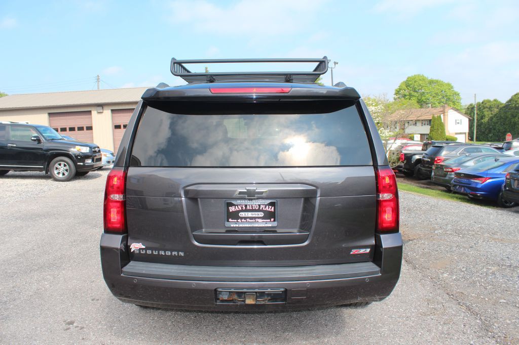 2016 Chevrolet Suburban Image 6
