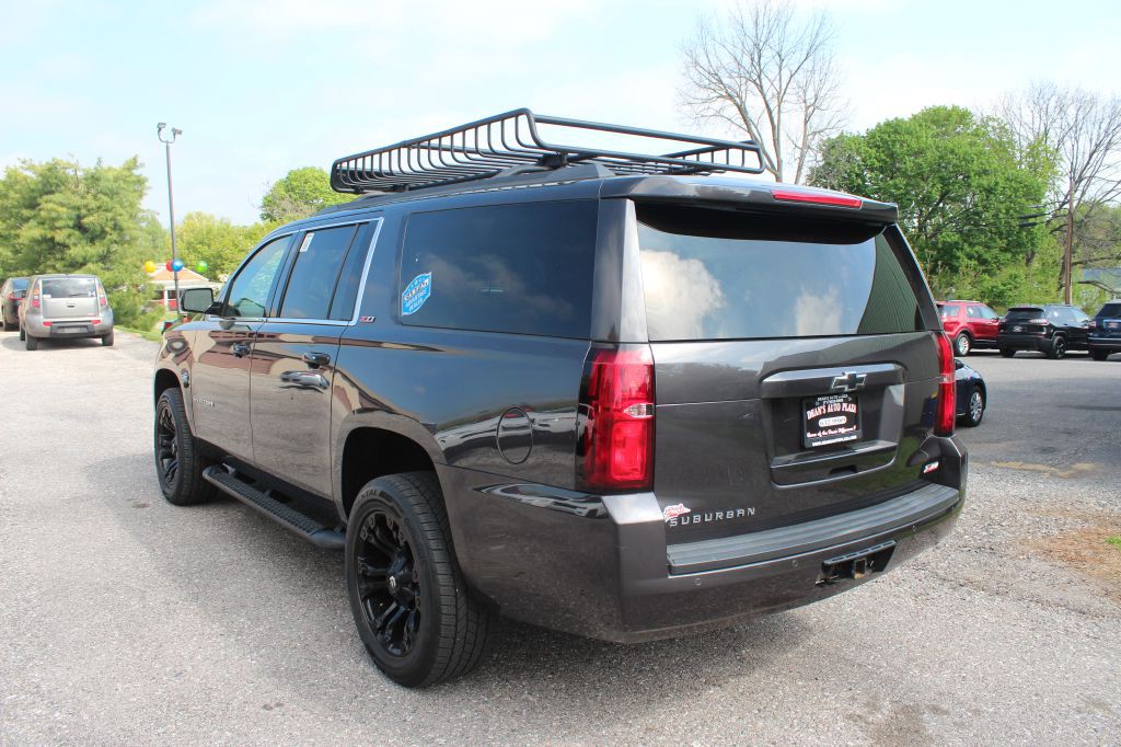 2016 Chevrolet Suburban Image 7